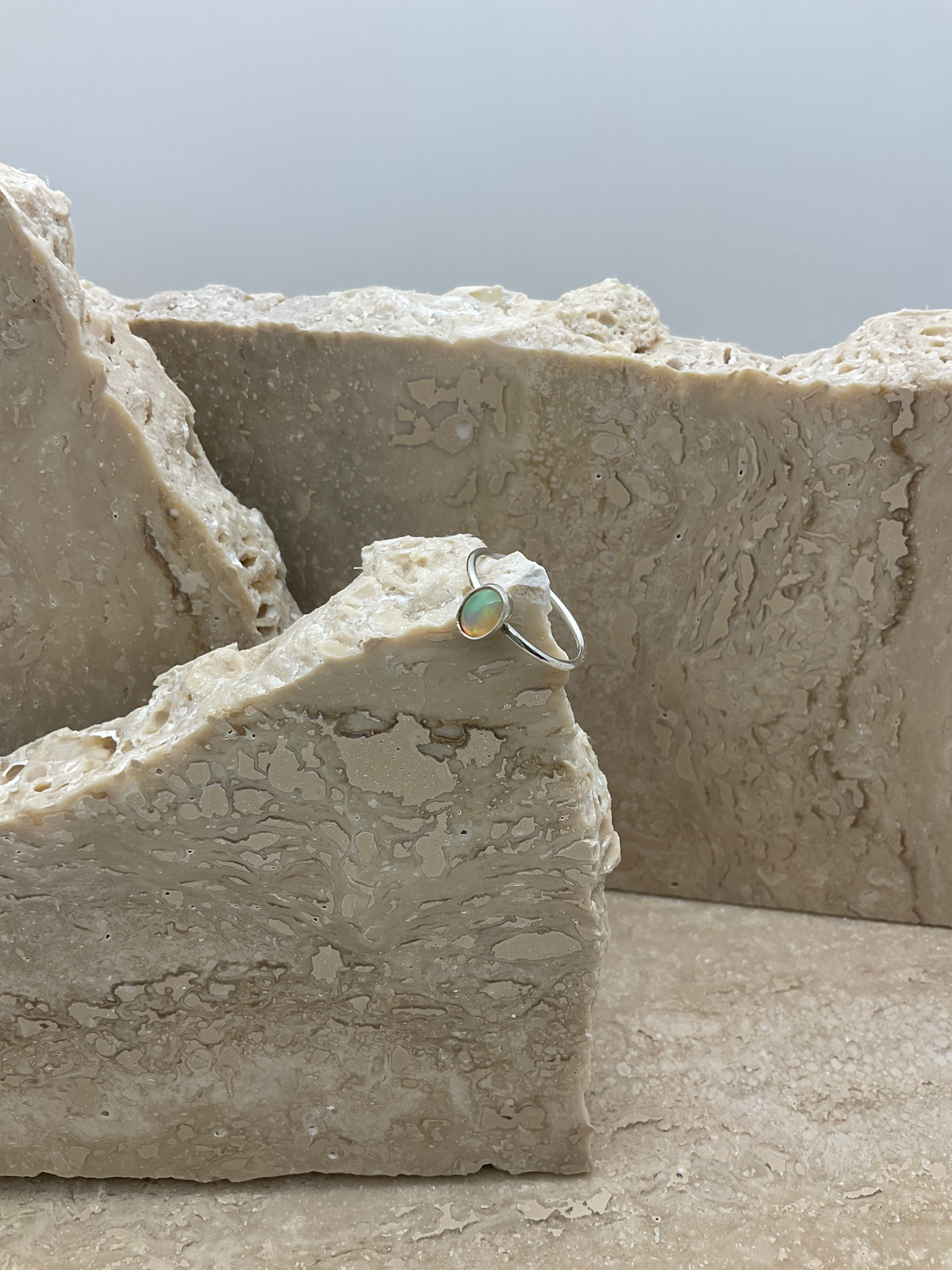 Mini Opal - size 6.5