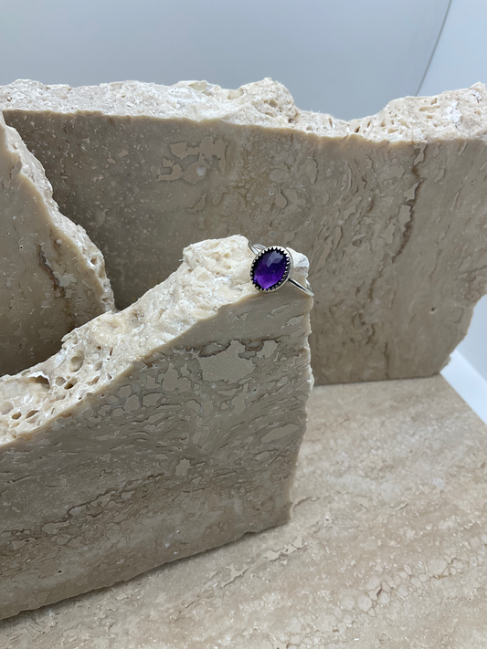 Amethyst - size 6.5